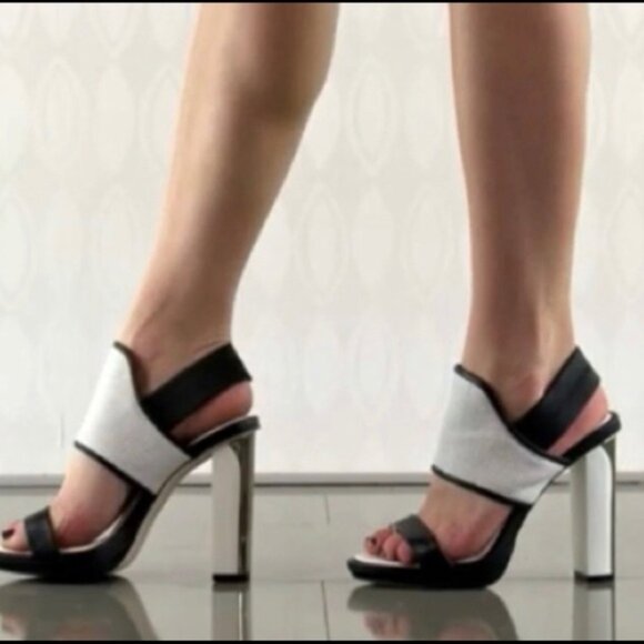 BCBG MaxAzria Size 10 Jovian High Heels Black White Leather Sandals BCBGMaxAzria - Picture 12 of 14